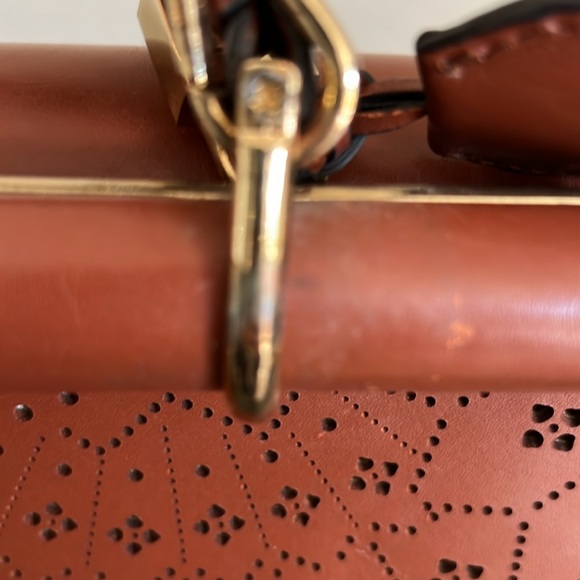 BCBG MaxAzaria  perforated cross body top handle leather bag - Picture 11 of 17